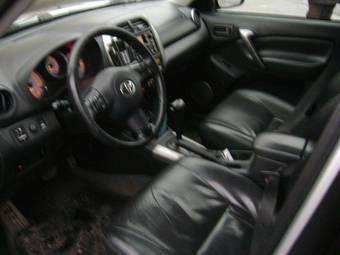 2005 Toyota RAV4 Photos