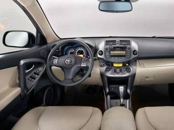 2010 Toyota RAV4 Images