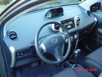 2005 Toyota Scion Pics