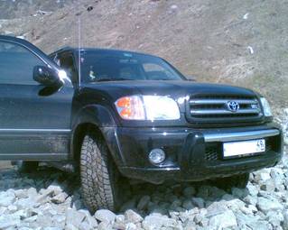 2003 Toyota Sequoia Images