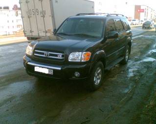 2003 Toyota Sequoia Pictures