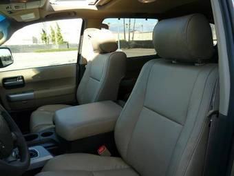 2008 Toyota Sequoia Pictures