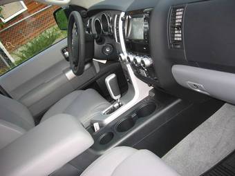 2008 Toyota Sequoia Pictures