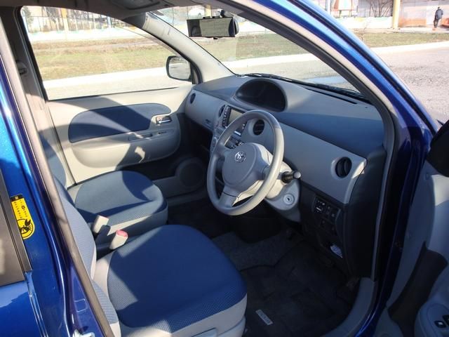 2003 Toyota Sienta