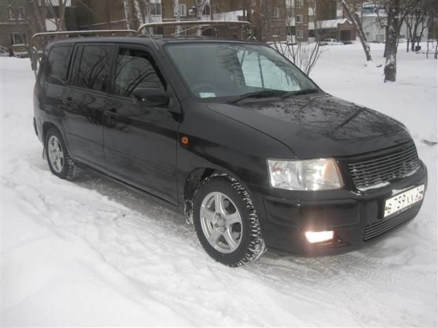 2002 Toyota Succeed