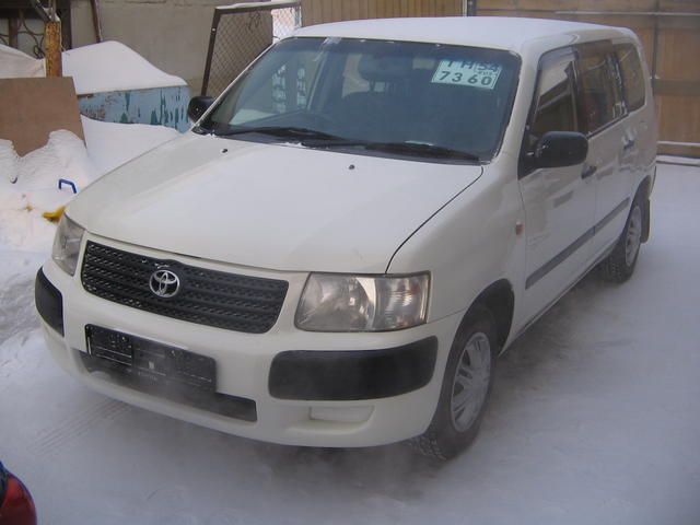 2002 Toyota Succeed