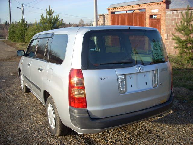 2003 Toyota Succeed