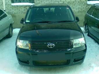 2003 Toyota Succeed Photos