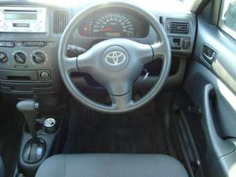 2004 Toyota Succeed Photos