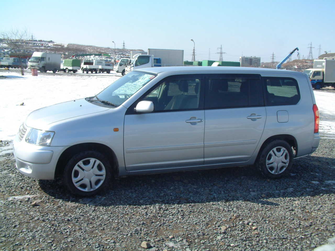 Toyota succeed 2004