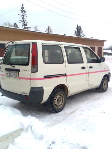 2000 Toyota Town Ace