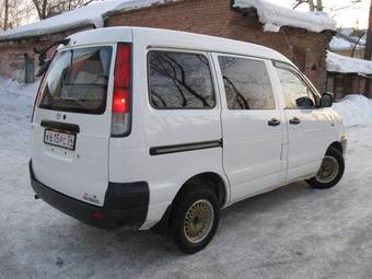 2002 Toyota Town Ace Pictures