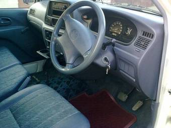 2002 Toyota Town Ace Pictures