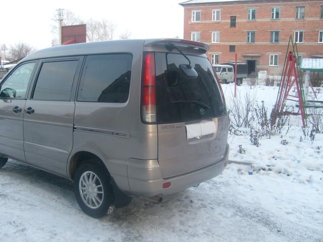 2000 Toyota Town Ace Noah