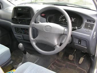 2000 Toyota Town Ace Noah For Sale