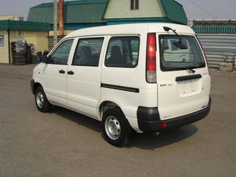 2004 Toyota Town Ace Van Pictures