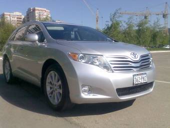 2010 Toyota Venza Pictures