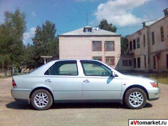 1998 Toyota Vista Photos