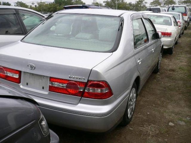 1999 Toyota Vista