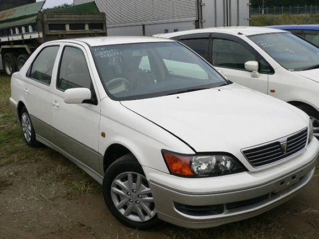 1999 Toyota Vista