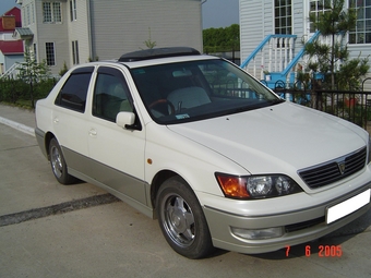 2000 Toyota Vista