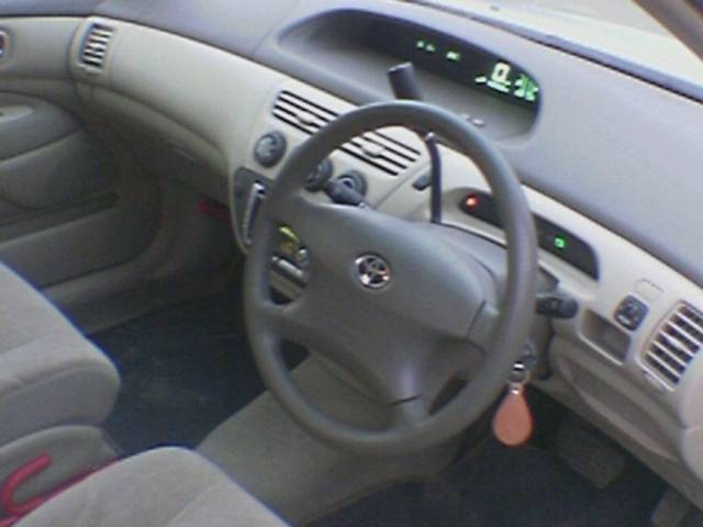 2001 Toyota Vista