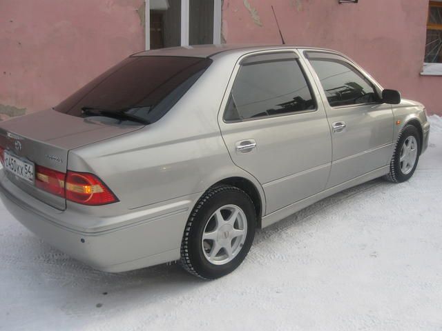 2001 Toyota Vista