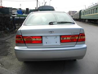 2004 Toyota Vista Pictures