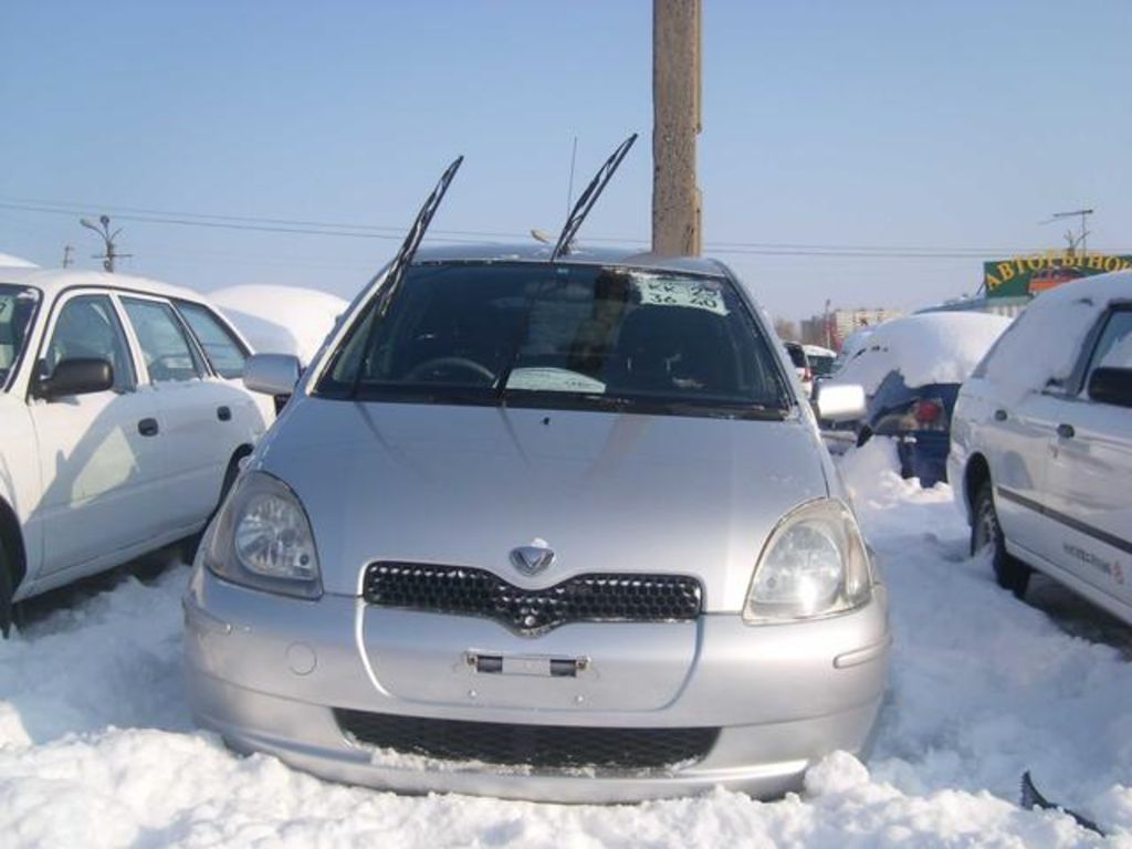 2001 Toyota Vitz