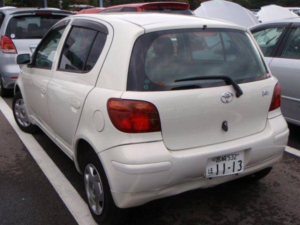 Toyota vitz 2002