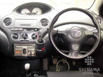 Toyota clavia vitz отличие