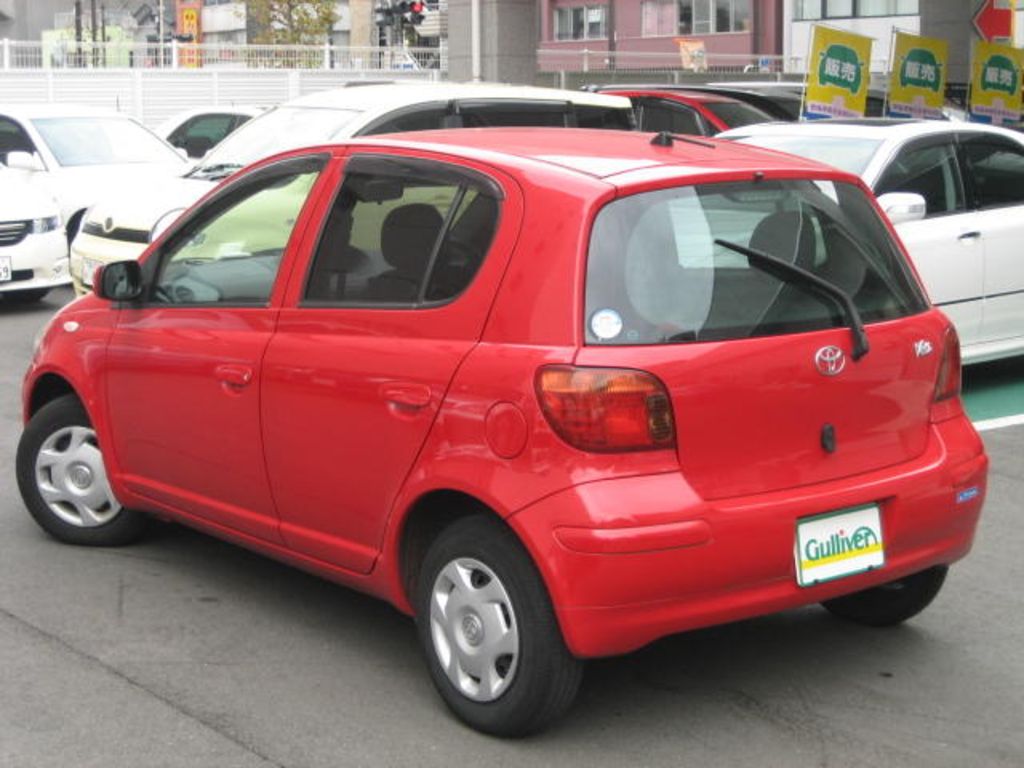 2004 Toyota Vitz