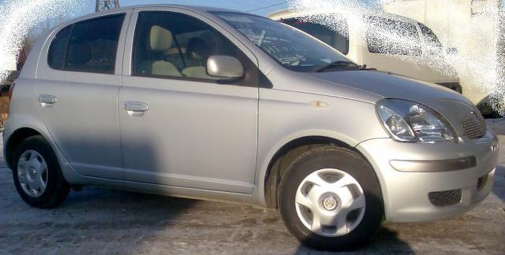 2004 Toyota Vitz