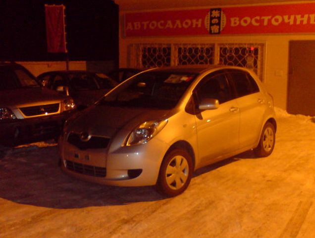 2005 Toyota Vitz