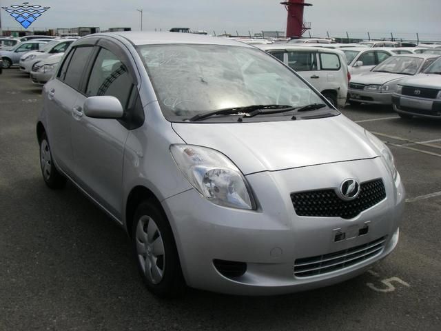 2005 Toyota Vitz