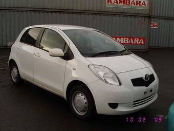 2005 Toyota Vitz Pictures