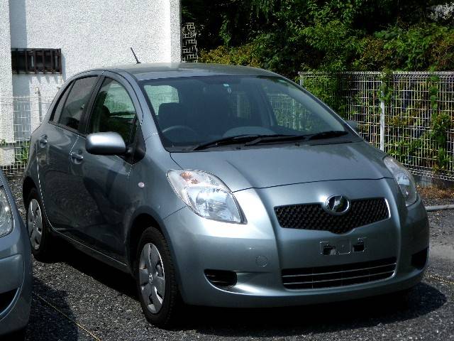 Toyota vitz 2007 года