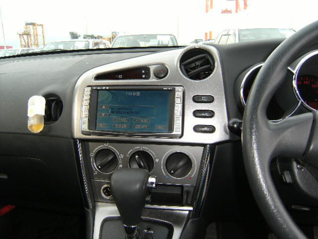 2003 Toyota Voltz