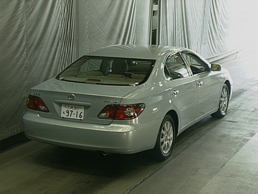 2001 Toyota Windom Photos