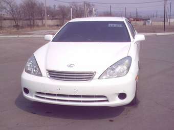 2002 Toyota Windom Photos