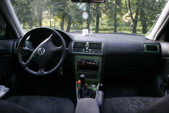 1998 Volkswagen Golf Photos