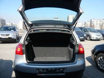 2004 Volkswagen Golf Pictures