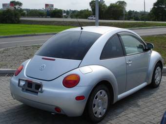 2002 Volkswagen New Beetle Photos