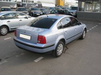 2000 Volkswagen Passat Pictures