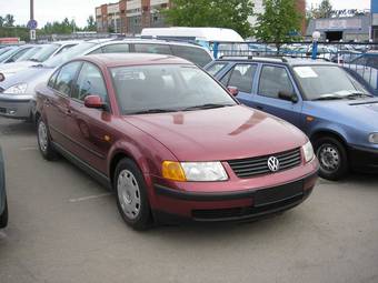 2000 Volkswagen Passat Photos