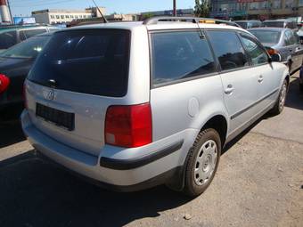 2000 Volkswagen Passat Pictures