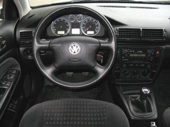 2001 Volkswagen Passat Photos