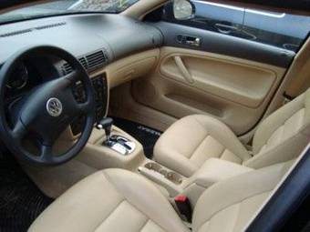 2004 Volkswagen Passat Pictures