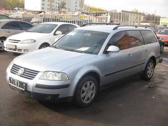 2004 Volkswagen Passat Images