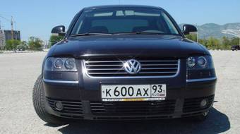 2004 Volkswagen Passat Photos